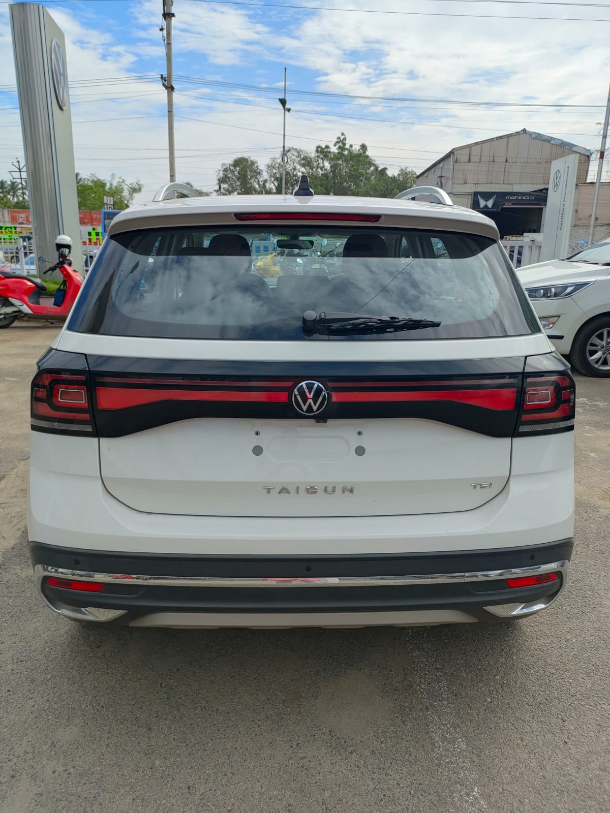 Volkswagen Taigun Taigun 1.0l Tsi 85kw At Topline